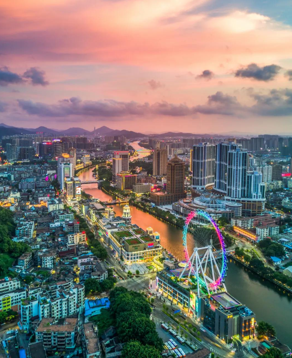 广东，改革开放先锋，繁荣发展前沿阵地